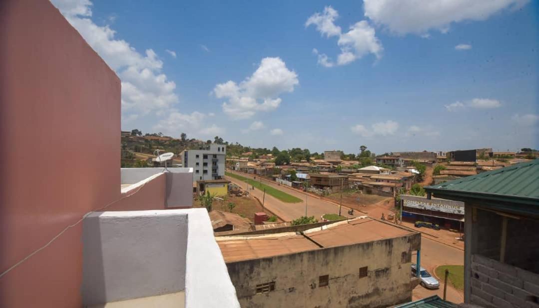 Appartements Neuf De Haut Standing Dm & Ng A Bafoussam מראה חיצוני תמונה