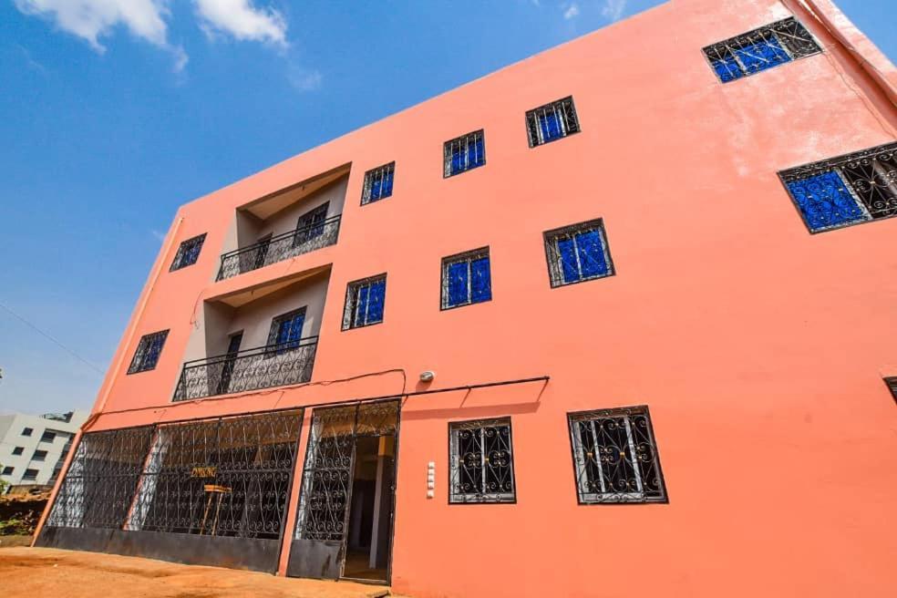 Appartements Neuf De Haut Standing Dm & Ng A Bafoussam מראה חיצוני תמונה