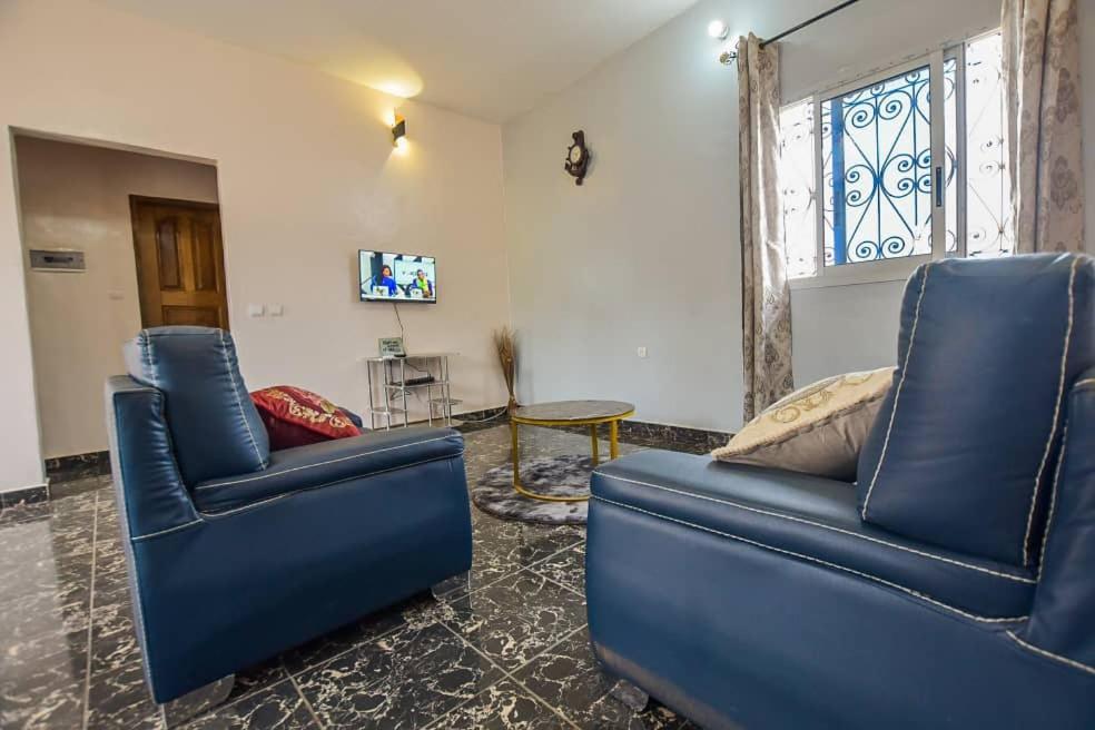 Appartements Neuf De Haut Standing Dm & Ng A Bafoussam מראה חיצוני תמונה