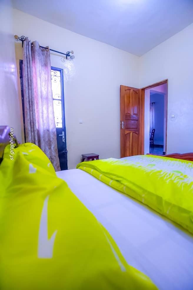 Appartements Neuf De Haut Standing Dm & Ng A Bafoussam מראה חיצוני תמונה